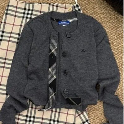 Burberry 羊毛开衫｜1件