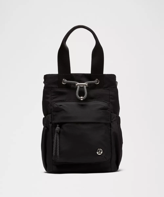 Lululemon 迷你抽绳桶包 5L