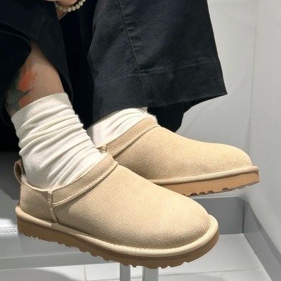 UGG Classic Micro童款Sand砂色超短靴